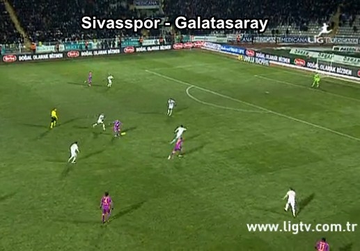 Wesley Sneijder 4 maçtır bunu yapıyor